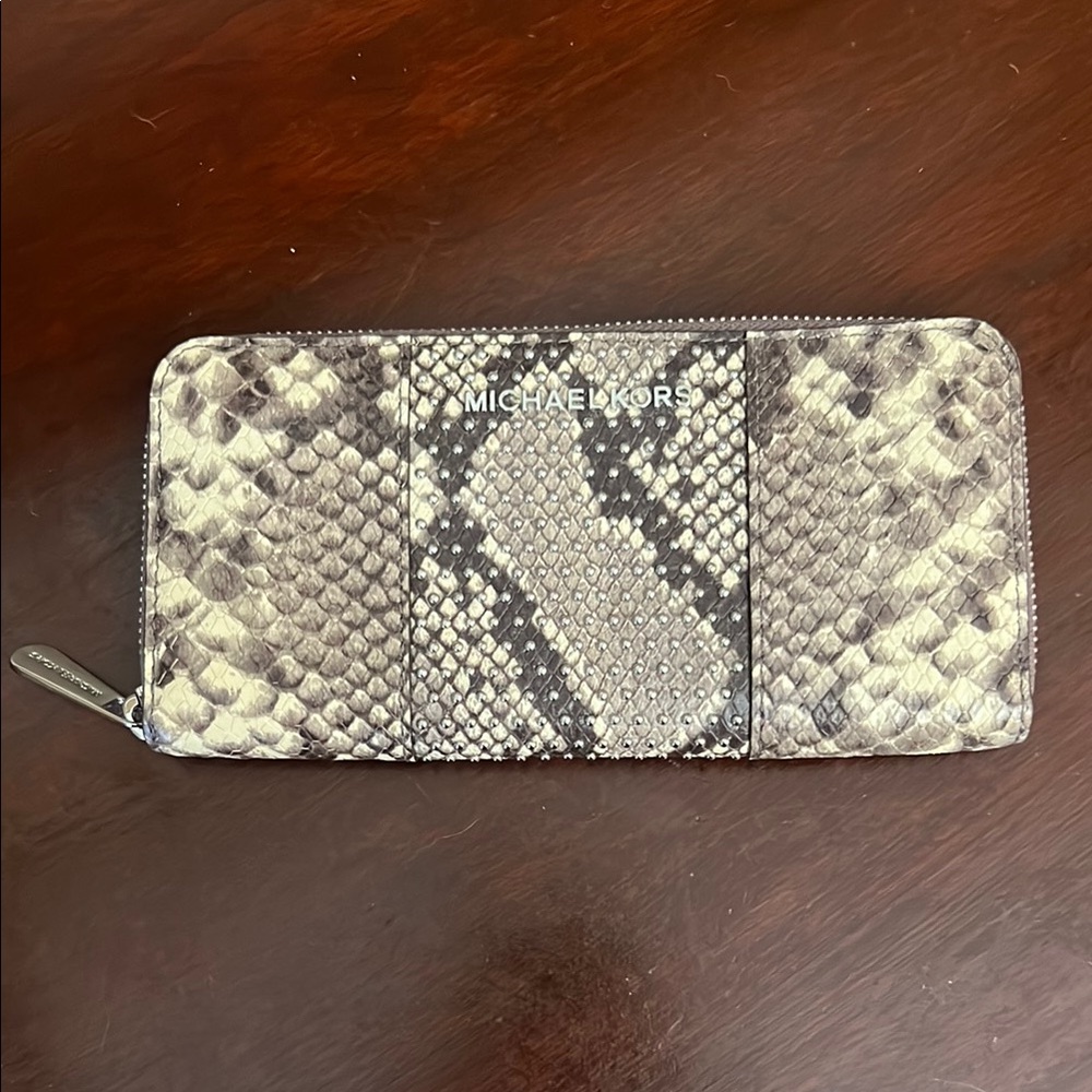 NEW! Michael Kors Snake Print Wallet